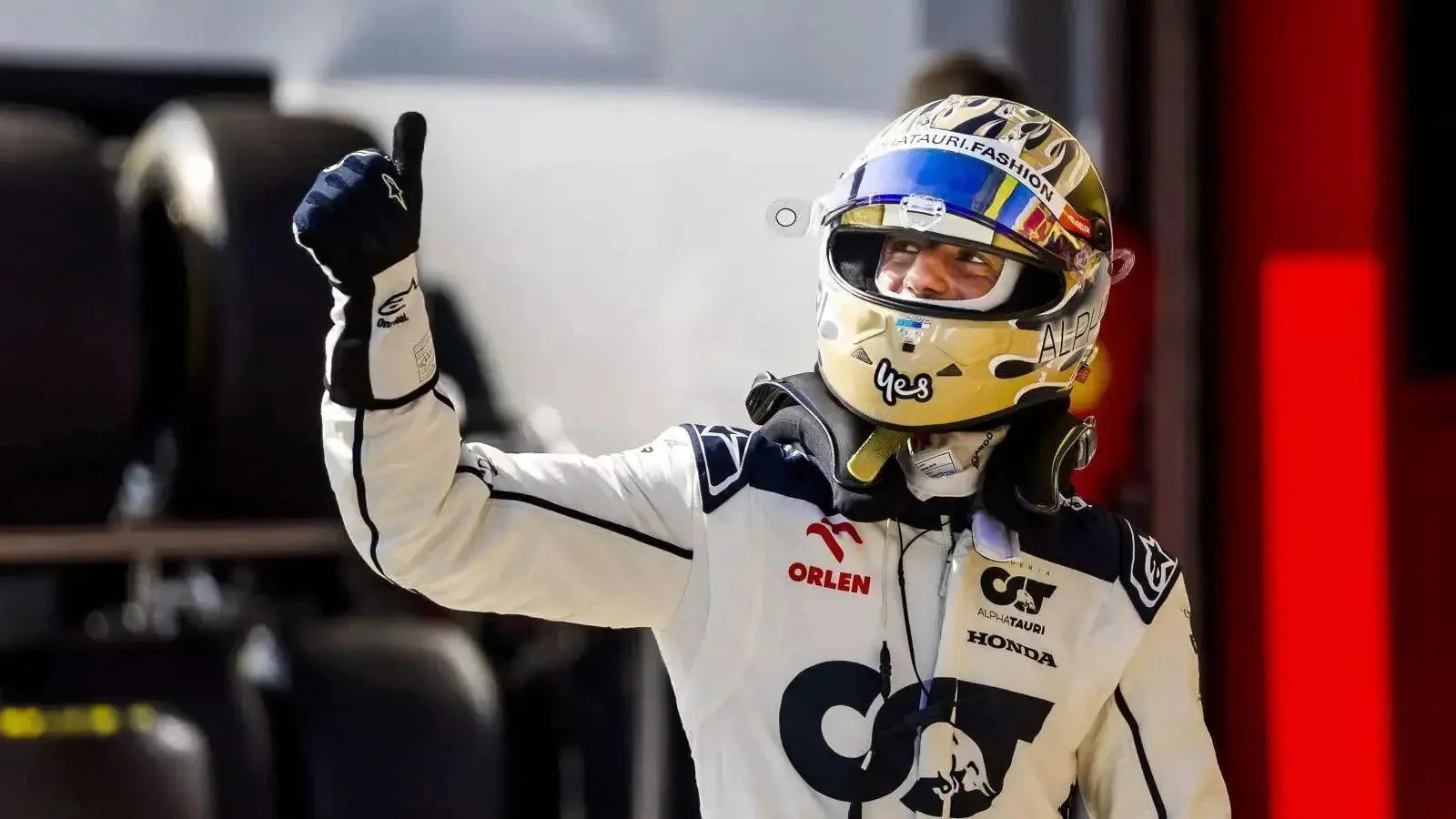 2023 Daniel Ricciardo Alphatauri F1 Race Gloves - Image 3