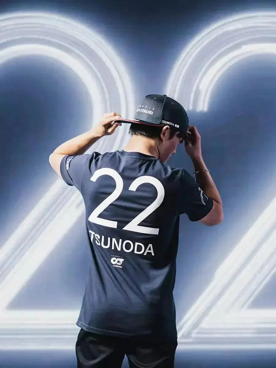 MEN Yuki Tsunoda Driver T-Shirt - Image 7