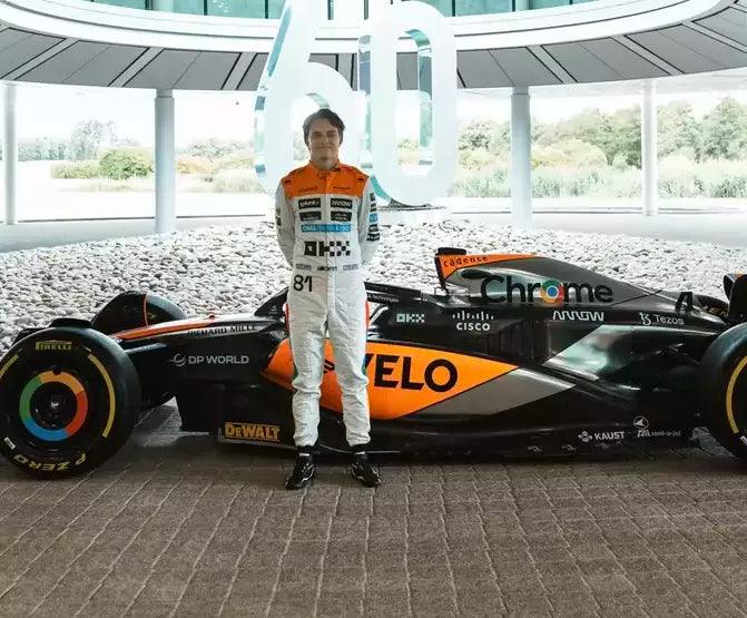 NEW MCLAREN SILVERSTONE OSCAR PIASTRI 2023 F1 TEAM RACE SUIT - Image 3