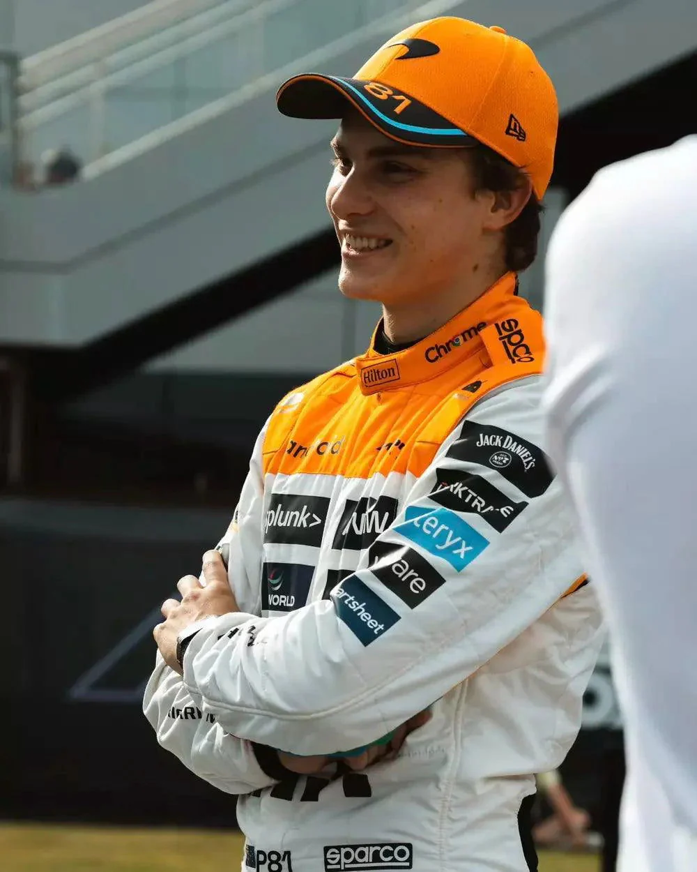 NEW MCLAREN SILVERSTONE OSCAR PIASTRI 2023 F1 TEAM RACE SUIT - Image 4